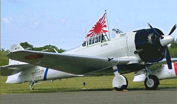 Японский истребитель A6M2 "Зеро".