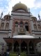 The_facade_of_the_Masjid_Sultan_Mosque_from_Bussorah_Street_in_portrait.jpg